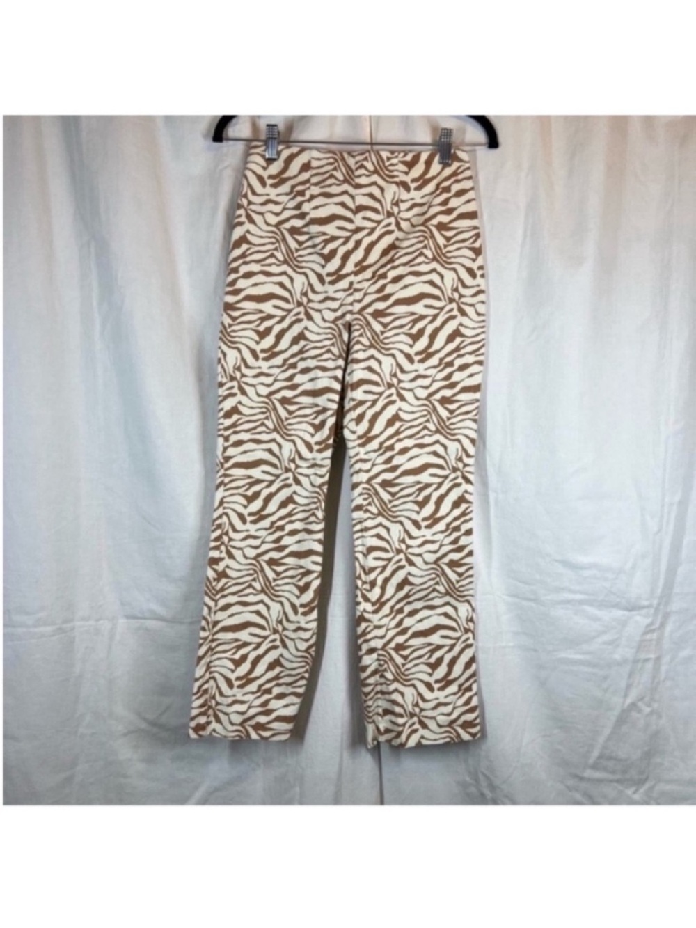 Wilfred Aritzia zebra print trippy high rise  groovy crop straight leg jeans